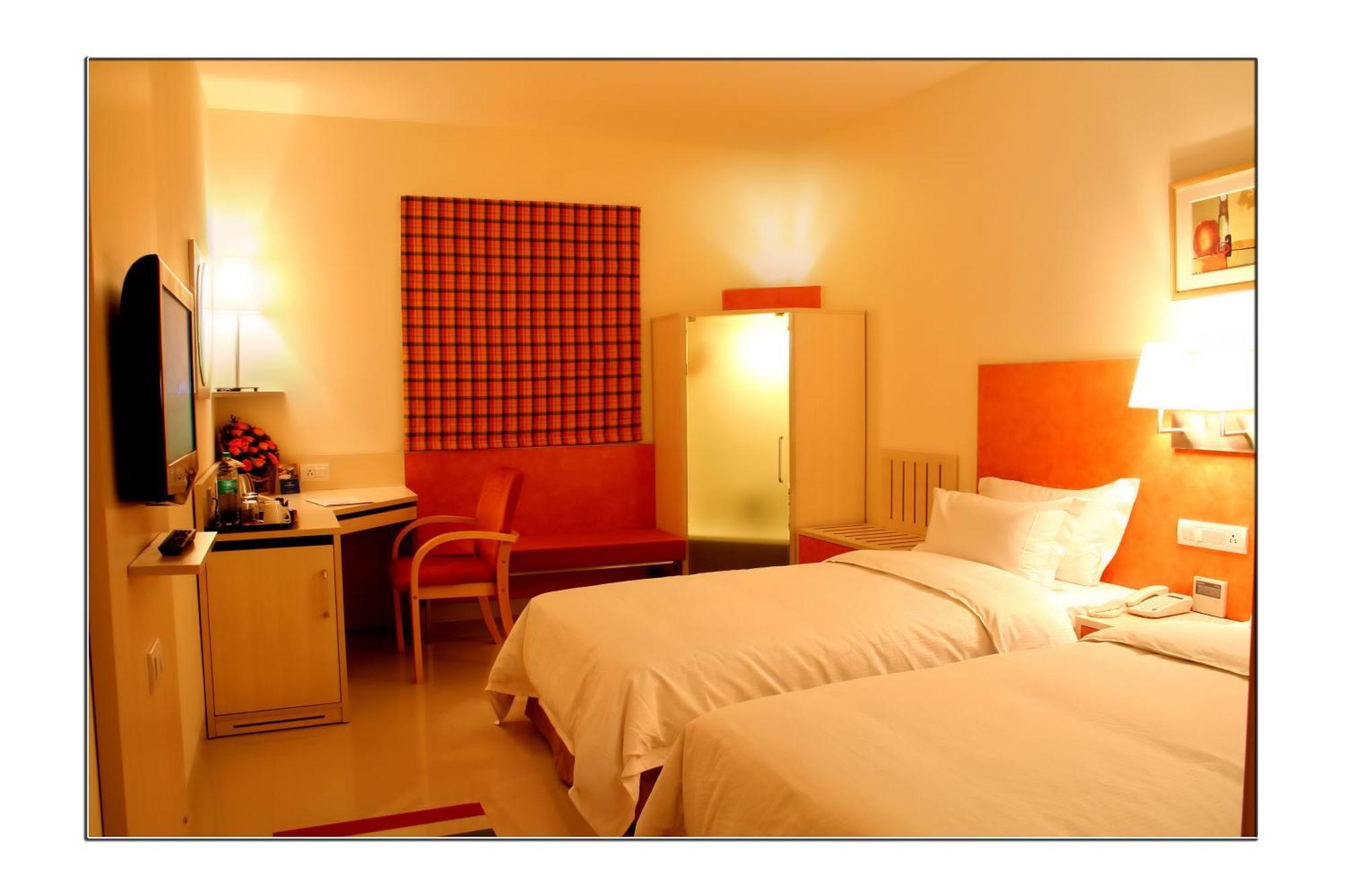 Aditya Hometel Hyderabad Rom bilde